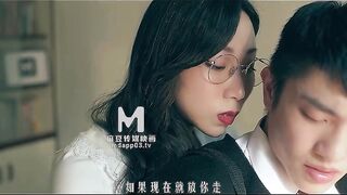【麻豆传媒】夏晴子【妖女榨汁-篇章1】秦老师的秘密【MDSR-0001】