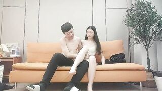 170CM黑丝美腿，温柔文静现金支付，清晰拍摄视角好，拉着头发后入骑乘爆插