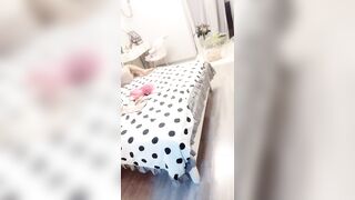 【秘密的咪咪】俏皮少女，试穿各类情趣丝袜，三年疫情几百场性爱，人气登顶看粉穴被插