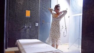 【超极品女神】绝美翘乳梦幻女神【辛尤里】剧情新作 极品性爱护理 后入操爆乳女神，迷离眼神