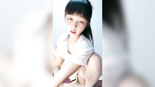 极品02年可爱萌妹【大学宿舍】下海捞金【上篇】花季颜值大开M腿，速插敏感嫩鲍淫汁不断溅出，媚态尽露，少女极致享受表情太上头了