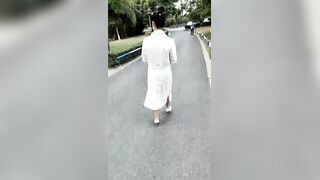 极品美乳风骚小少妇【为人湿表-上篇】出轨寻刺激户外商场露出，勾搭眼镜屌丝回酒店无套啪啪内射，高清源码无水印