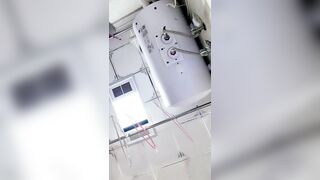童颜巨乳丰满白皙大屁股电臀热舞【中篇】跟着音乐的节奏摇晃，实在欲罢不能，特写大美鲍，可遇不可求