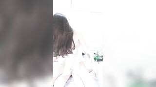 蝴蝶逼女神又来了，全程露脸丝袜高跟情趣装，让小哥各种爆草露脸浪荡呻吟好骚，自己抠着骚穴让小哥草嘴刺激