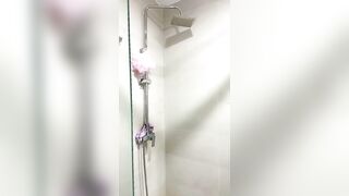 超级高颜值的气质豪乳女友【裸舞篇】和小鲜肉男友啪啪大秀口爆 白衣巨乳太诱人了