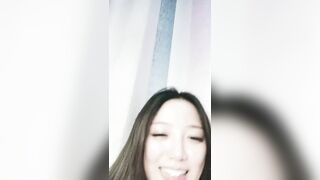 长发女神妹子【性感裸舞】说话嗲嗲的特写可爱性格好白虎鲍鱼美，湿漉漉的模特身材诱人的很