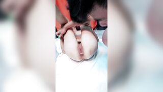 人妻的诱惑【中篇】全程露脸先自慰再玩SM，逼毛整的好有型，吊起来电击逼逼和奶子爽的直颤抖，风油精刺激高潮