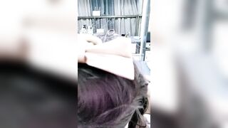 娇小身材非常耐操气质美女米拉激情啪啪，无毛肥穴被炮友振动棒抽插，深喉口交骑乘打桩喷水，娇喘呻吟非常诱人